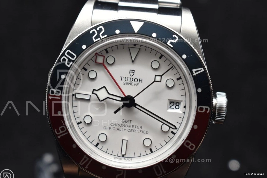 Bay Black 521 White Dial Bracelet on 1:1 ZF SS Red Edition SoftTouch A Pepsi Bezel Best GMT Blue 1006